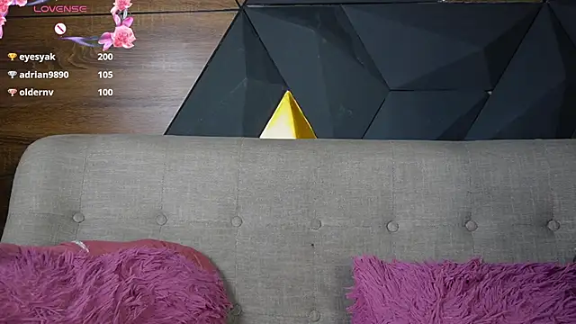 ly_lulu webcam