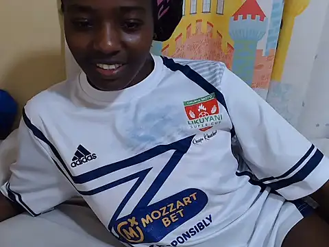 zeina_gen webcam