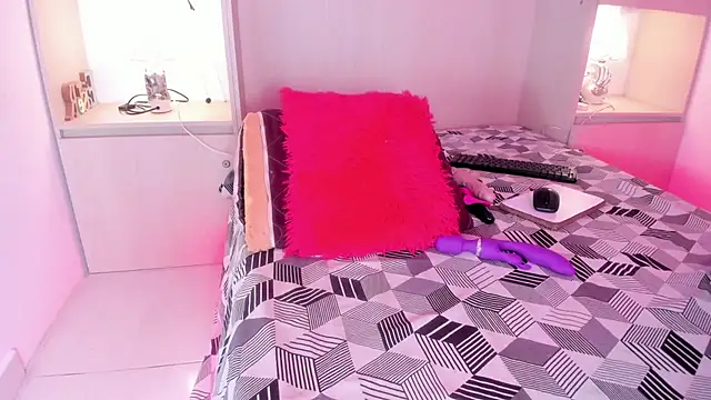 KendallWestt webcam