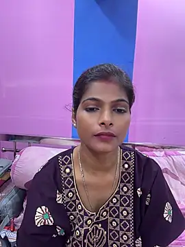 SUZY_QUEEN01 webcam