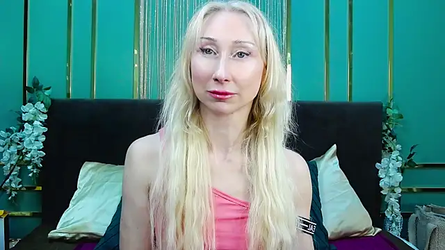 KissDreamm webcam
