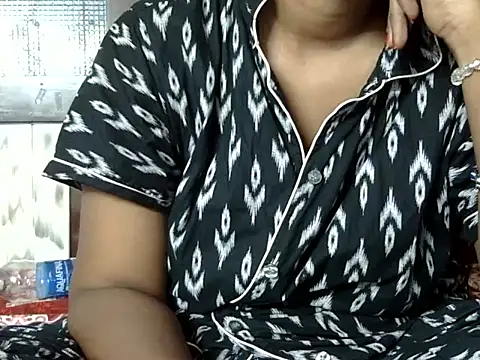HOT-VARSHA7 webcam