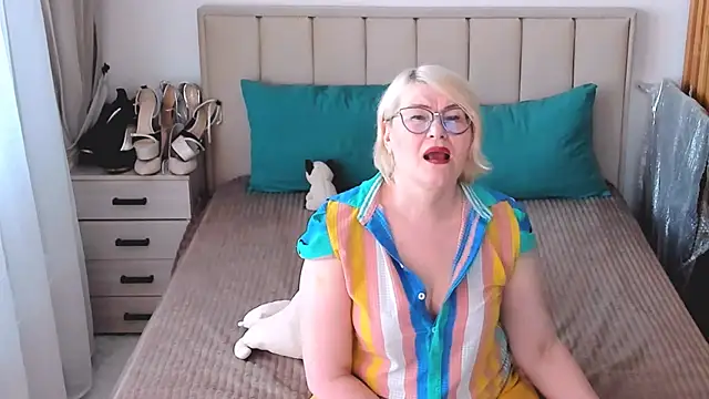 sabrinamacmarren - Sabrinamacmarren's free webcam - UK Sex Cams