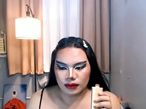 TSbrianaHugeCock webcam