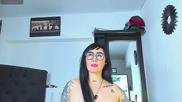 Vicky_hotmilf