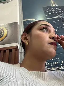 Sara-77 webcam