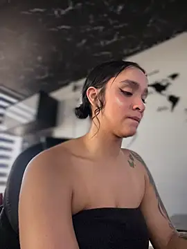 Isabella-Teen webcam
