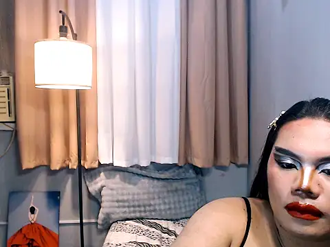 TSbrianaHugeCock webcam