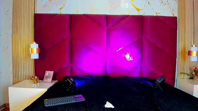 HannaRoussee webcam