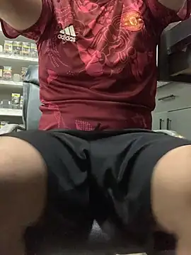 bigdickguy21cm webcam