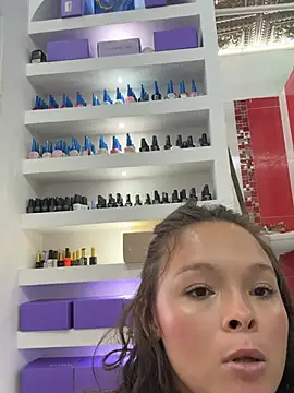 Yasmina_Noir webcam