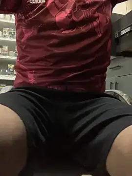 bigdickguy21cm webcam