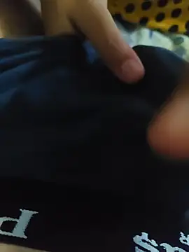 MadaamJizz_DickLewd webcam