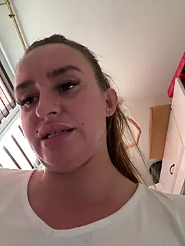 TwojaMary69 webcam