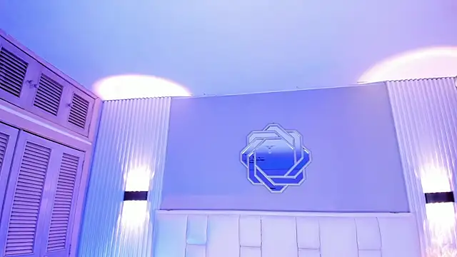 NanaOsaky live cam