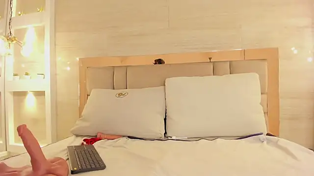 chloe_murray webcam