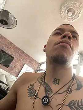 AlphaMasterXxx webcam