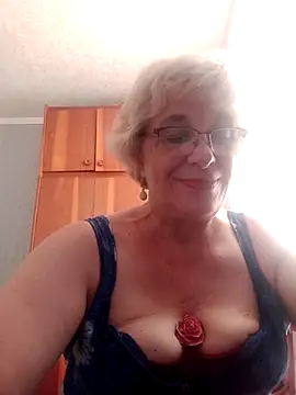 52MiaLove02 live cam