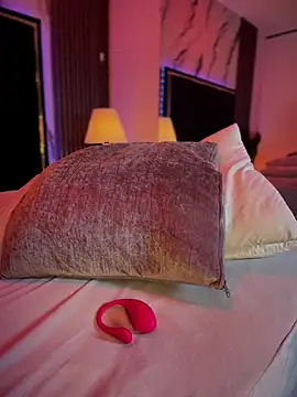 SsexCouplee live cam