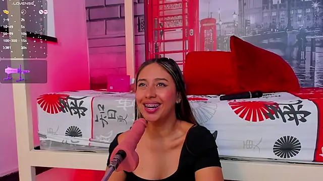 karola_cute_ webcam