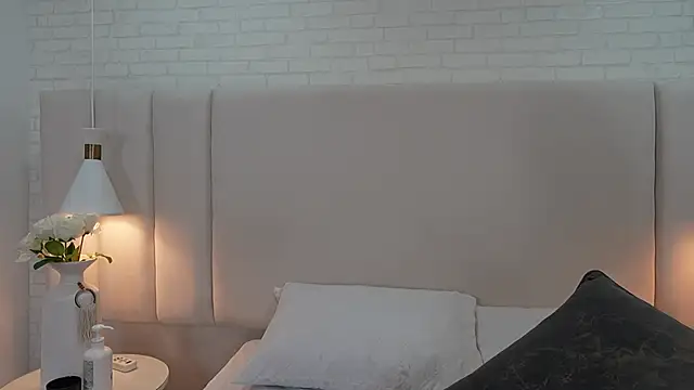 GabyJones_ webcam