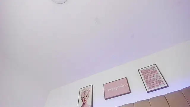 Pixie_luna webcam
