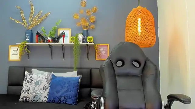 yessila_parker webcam