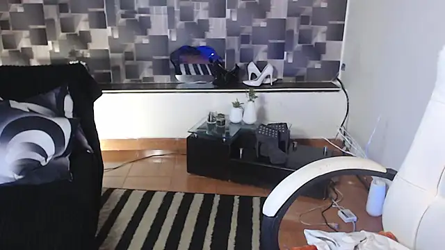 CandyGirl30 webcam