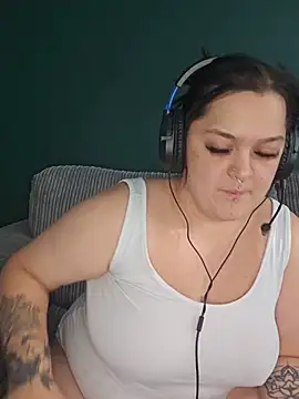 Saucy-Serenity webcam