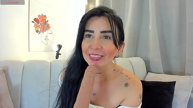 Anniee_333 webcam