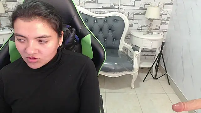 amalia_a webcam