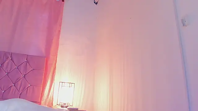 NaylaRosse live cam