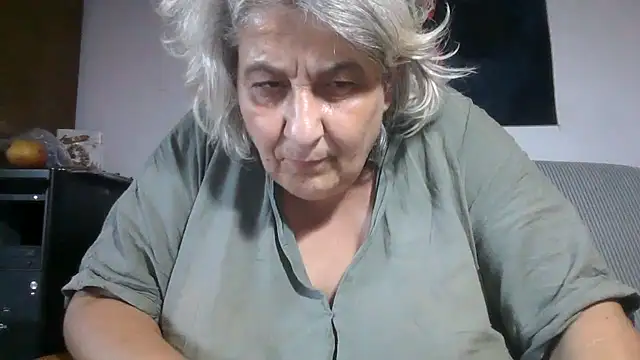 ExquisiteMature webcam
