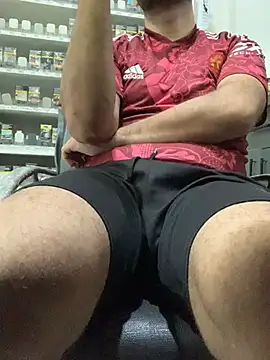 bigdickguy21cm webcam