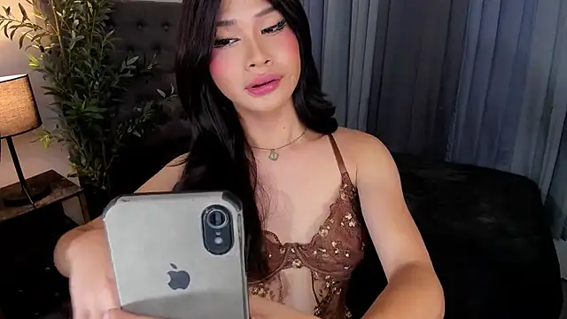 delightfulasianhugecock webcam