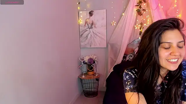 julianaaldanaa - Julianaaldanaa's free webcam - UK Sex Cams