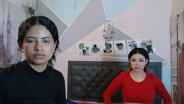 Adut_Akech webcam