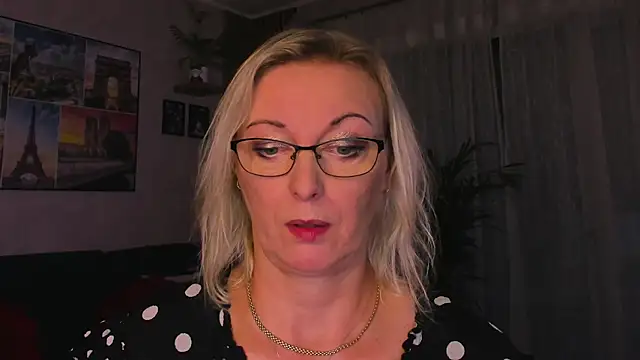 vanessa_chat - Vanessa_chat's free webcam - UK Sex Cams