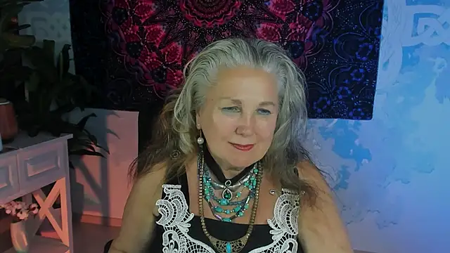 LilaMaharani webcam