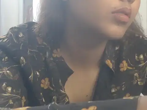 NancyRuvi webcam