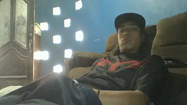AlexAlejandro13 webcam