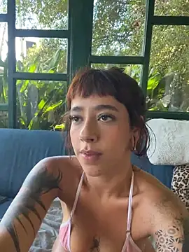AliceMrtnz webcam