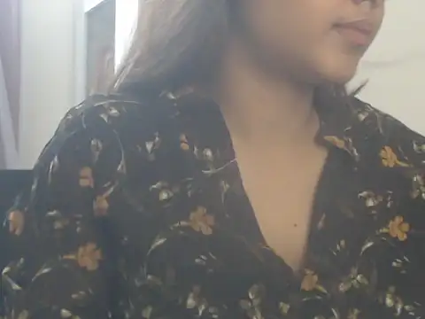 NancyRuvi webcam