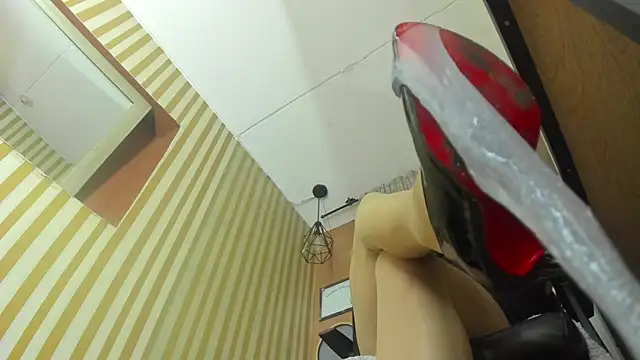 Scarlett_Barnes webcam
