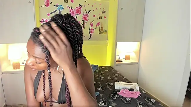 TaylorBloom webcam