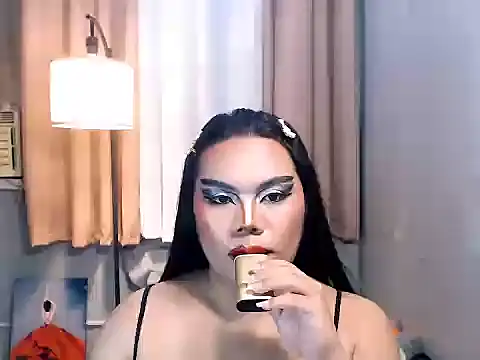 TSbrianaHugeCock webcam