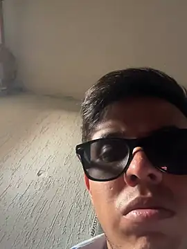 lamepuchitas1 live sex cam