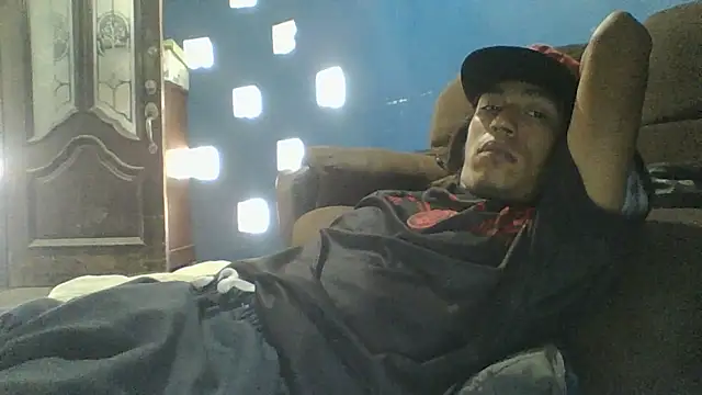 AlexAlejandro13 webcam