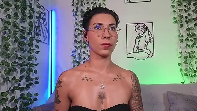 MiaMorgan_