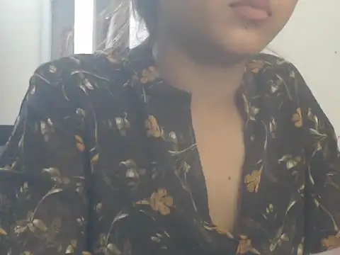 NancyRuvi webcam